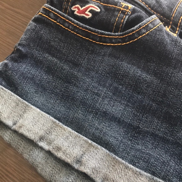 SOLD Hollister Shorts - Picture 3 of 5